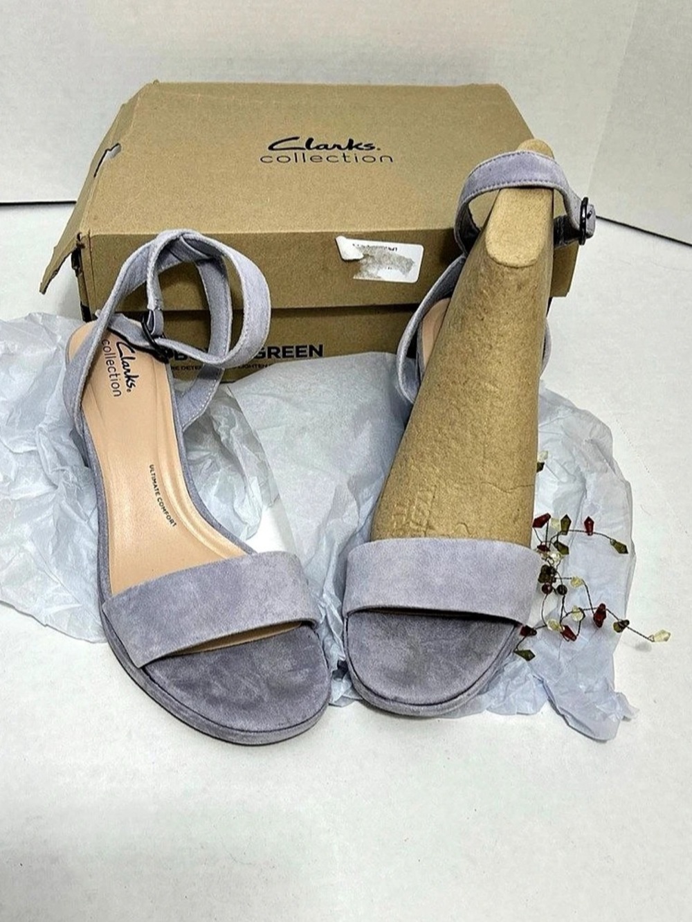 NEW CLARKS Size 10M Women's AmbyrLyn Bay High Heeled 3” Sandal Blue Grey Suede